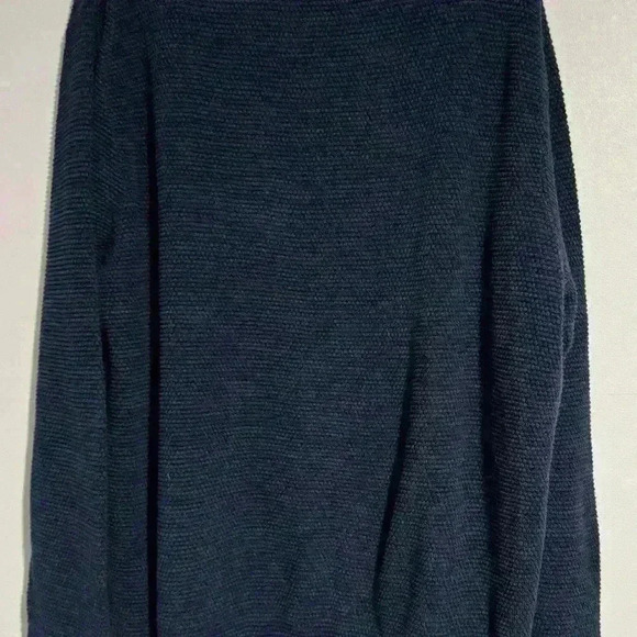 Men’s XL Denver Hayes v neck sweater, Navy blue EUC - Picture 3 of 3
